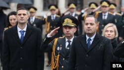 Вътрешният министър Калин Стоянов (на преден план) заедно с уволнените тази седмица зам.-министър Кирил Ценкин, главен секретар на МВР Живко Коцев и зам.-министър Ивелина Дундакова (от ляво надясно зад него).