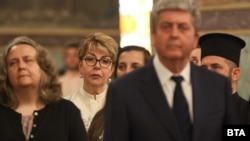 Елеонора Митрофанова и Георги Първанов на първата света литургия на новия патриарх в понеделник