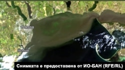 Сателитно изображение, което показва петно със замърсяване в Черно море в района на Одеса
