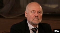 В последните дни военният министър Тодор Тагарев на няколко пъти съобщи за предстоящото изпращане на нов пакет от военна помощ за Украйна