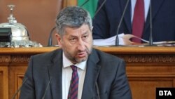 Христо Иванов каза от парламентарната трибуна, че се иска да си сложи името върху тази комисия, но "го е страх, че ще си сложи името върху нейния провал"