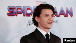 Том Холанд на премиерата на "Спайдърмен: Няма път към дома", Лос Анджелис, Калифорния, 13 декември 2021 г.