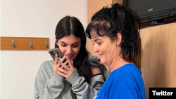 Освободените в петък заложнички Джудит и Натали Раанан