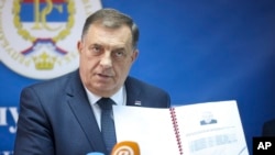 Милорад Додик по време на пресконференция в Сребреница, 23 май