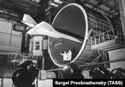 Модел на Ту-144 по време на изпитания в Москва през юни 1971 г.