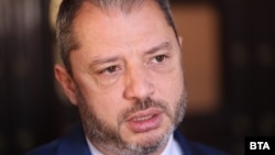 Делян Добрев