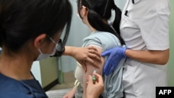 Ваксинация на 13-годишно момиче в Япония срещу човешки папиломавирус. Снимката е илюстративна