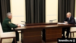 Кремъл публикува снимка на срещата между руския президент и военния министър