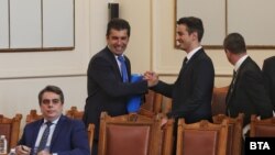 Премиерът Кирил Петков и министрите Асен Василев и Атанас Атанасов