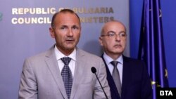 Министърът на енергетиката Росен Христов и премиерът на служебното правителство Гълъб Донев