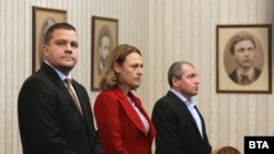 Станислав Балабанов, Ива Митева и Тошко Йорданов от "Има такъв народ" на консултациите при президента Румен Радев, 15 юли