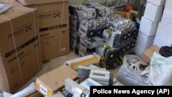 Иззета от полицията в Иран техника за копаене на криптовалути