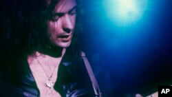 Ричи Блекмор, докато е част от Deep Purle