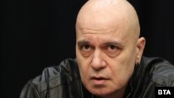 Лидерът на "Има такъв народ" е подписал статуса си като "гражданин на България"