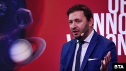 Никола Барбутов