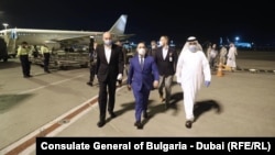 Министърът на икономиката Емил Караниколов на летището в Абу Даби