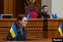 Новоизбраната премиерка на Украйна Юлия Свириденко по време на заседание на парламента, 17 юли 2025 г.