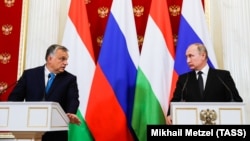Унгарският премиер Виктор Орбан с руския президент Владимир Путин