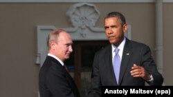 Обама и Путин по време на срещата на Г20 през 2013 г. в Санкт Петербург