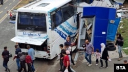 Автобусът, шофиран от Омар Аднан, който блъсна двамата полицаи през август 2022 г.