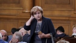 Председателят на парламентарната комисия по бюджет и финанси Менда Стоянова е сред вносителите на поправката за новите правомощия на специализираните съдилища