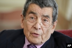 Британският прокурор Джефри Найс в кабинета си в Лонон, септември 2024 г.