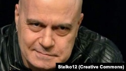 Слави Трифонов