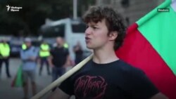 "Кой е по-опитен от нас?" Как управляващите коментират протестите