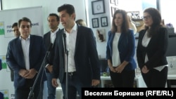 Асен Василев и Кирил Петков представиха политическия си проект "Продължаваме промяната"