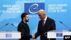 Президентът на Украйна Володимир Зеленски и генералният секретар на Съвета на Европа Ален Берсе, 25 юни 2025 г.