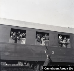 Снимка за спомен… ЖП гара Топчии, Разградско. 14.10.1969 г.